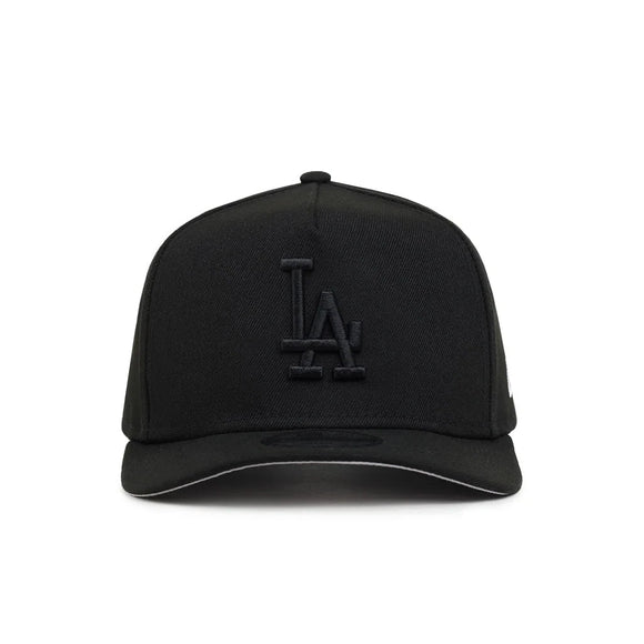 New Era Los Angeles Dodgers Negro Sobre Negro 9Fifty Marco A Snapback