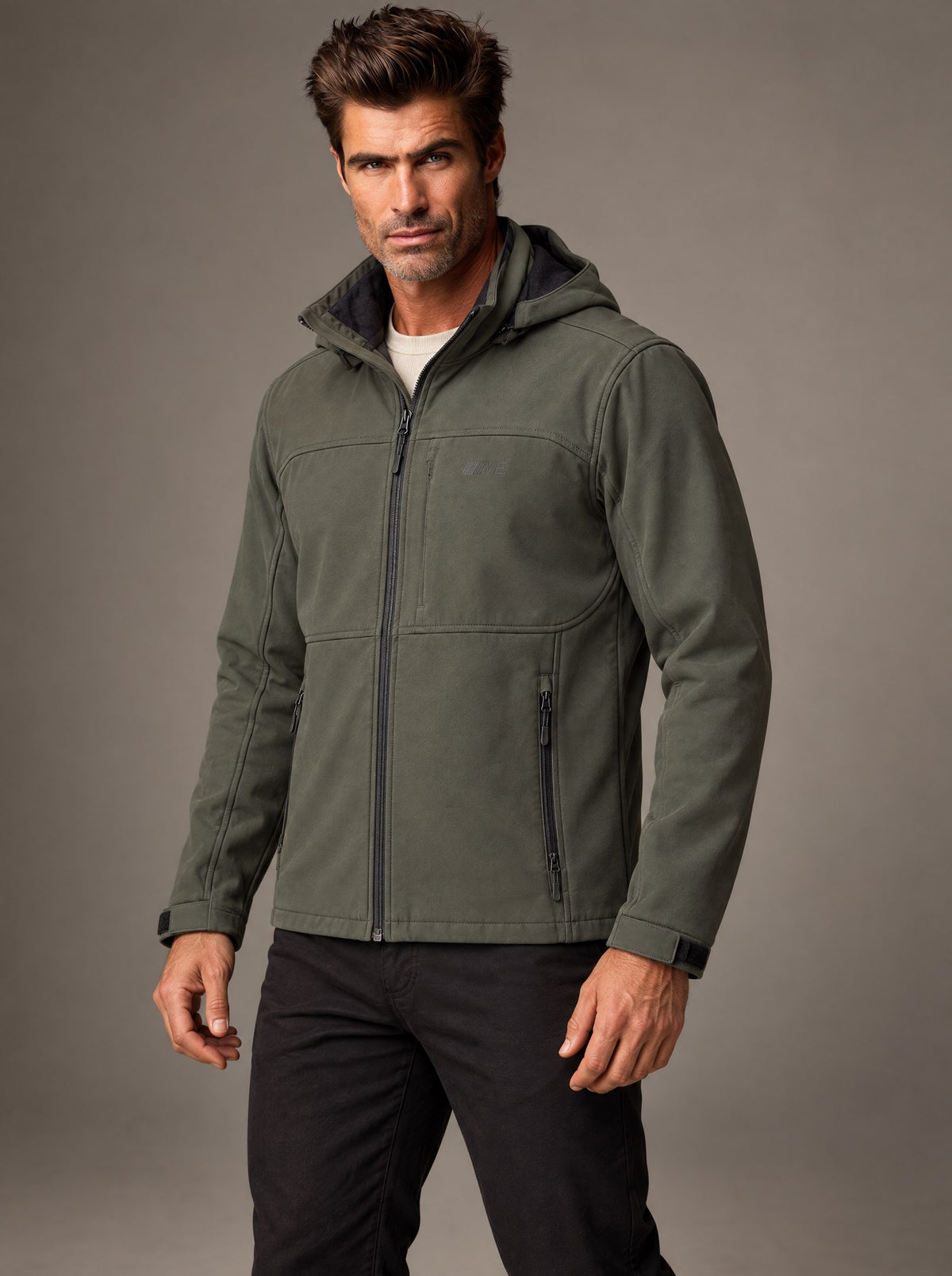 Chamarra Softshell con Gorro Caballero Vertical Eagle