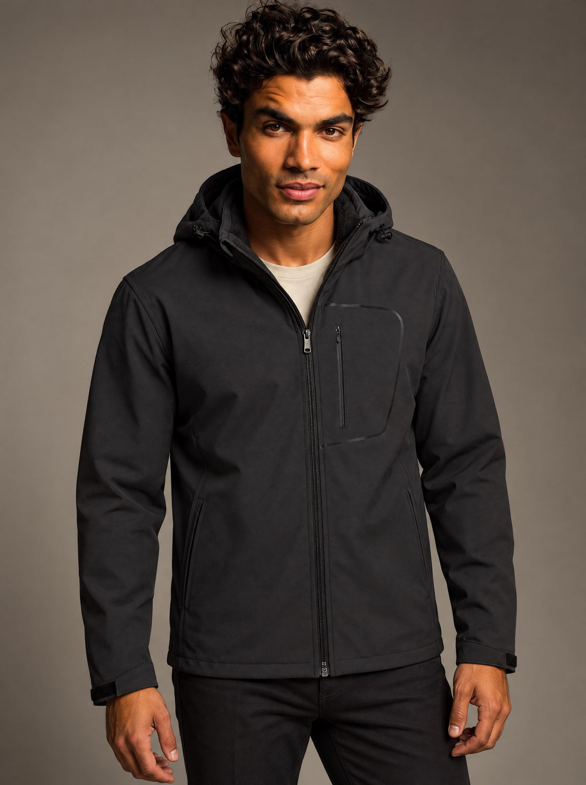 Chamarra Softshell con Gorro y Borrego Caballero Vertical Eagle
