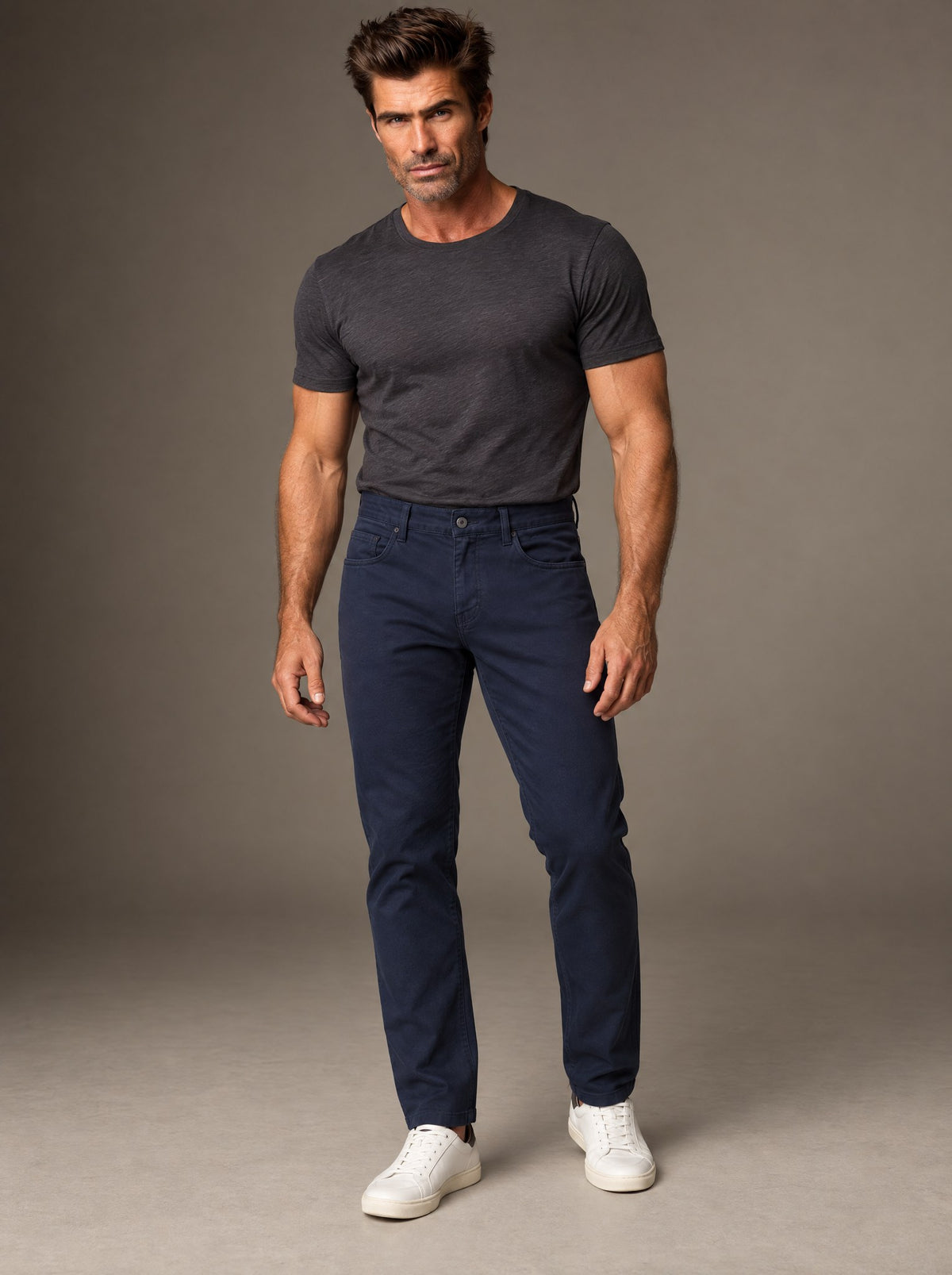 Pantalón de Gabardina Slim 5 Bolsas Azul Marino Caballero Vertical Eagle – Azul Marino – frente