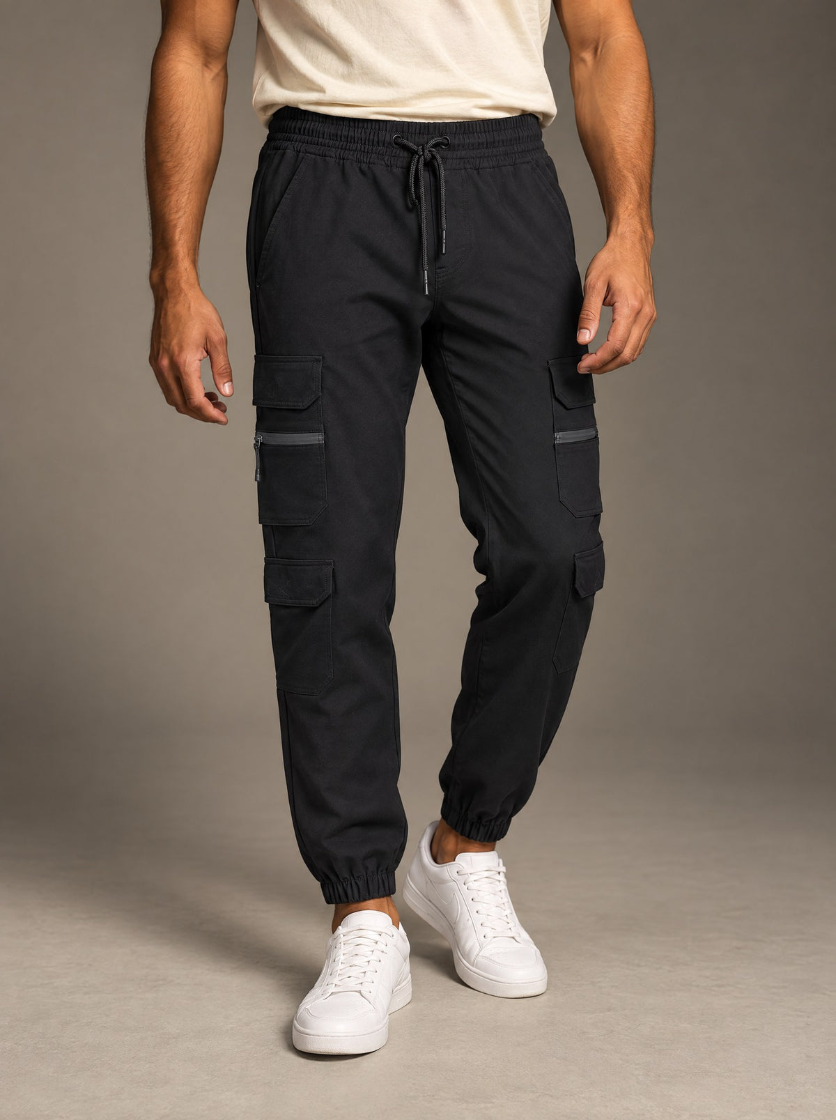 Jogger Cargo Caballero Vertical Eagle – Negro – frente