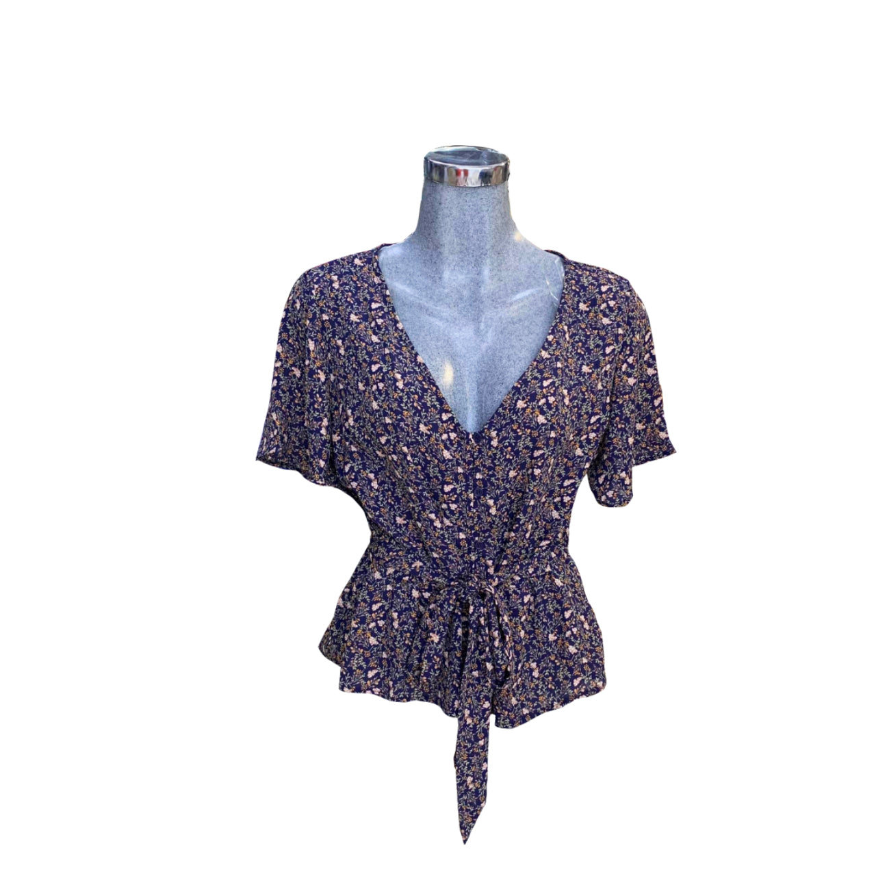 T12125 SHORT BELL SLEEVE V-NECK BUTTON DOWN FLOUNCE HEM BELTED PRINTED WOVEN TOP